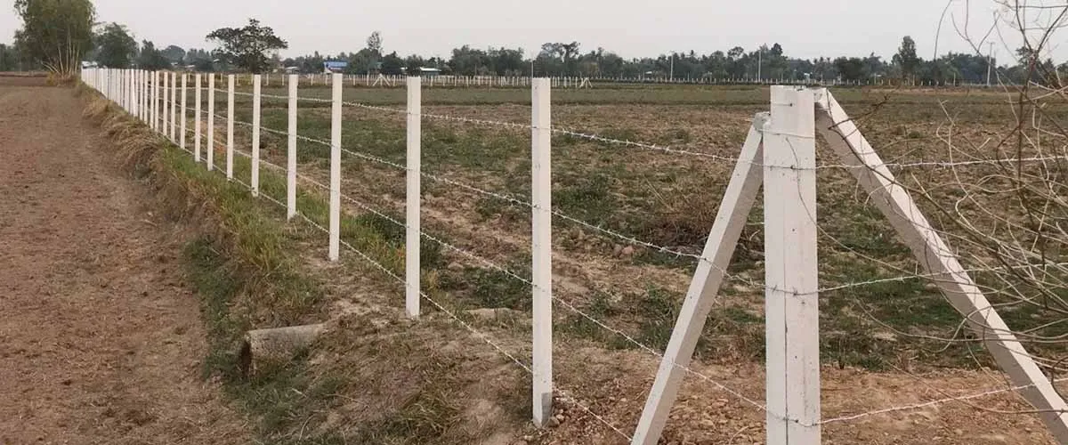 ชุดล้อมเสารั้วลวดหนาม