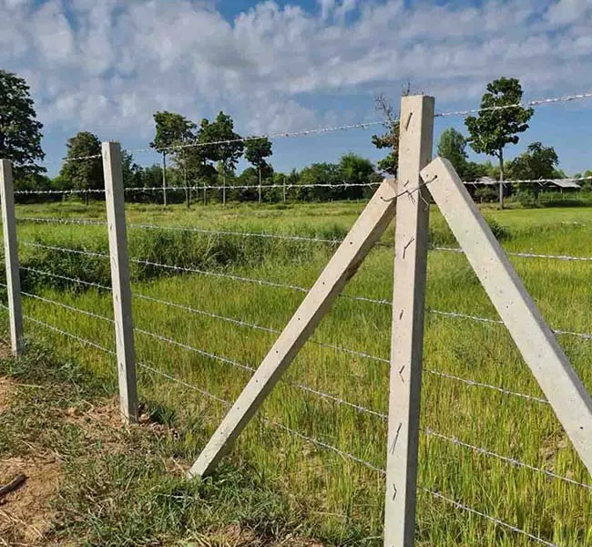 ชุดล้อมเสารั้วลวดหนาม 7 ชั้น